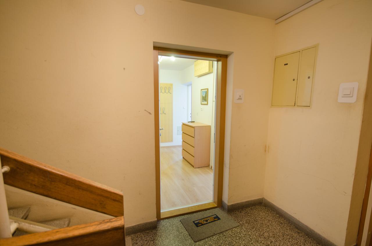 Apartment Near The Train Station Laibach Exterior foto