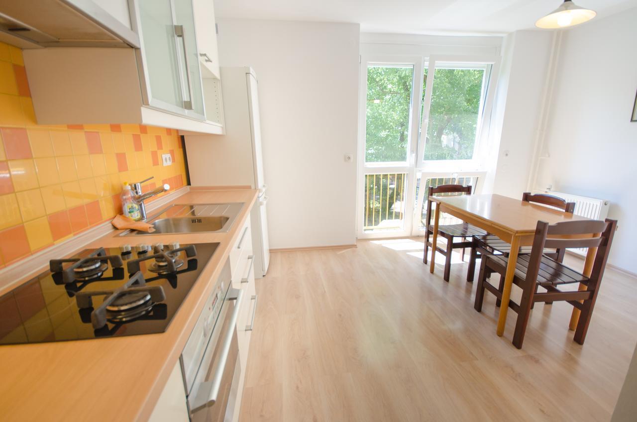 Apartment Near The Train Station Laibach Exterior foto